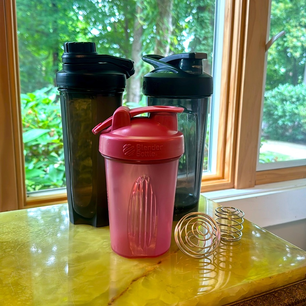 3 blender water bottles shaker